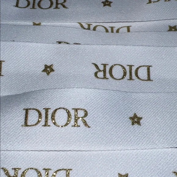 Dior Luxurious White Ribbon with Gold Stars Approx 21 feet - Picture 2 of 3